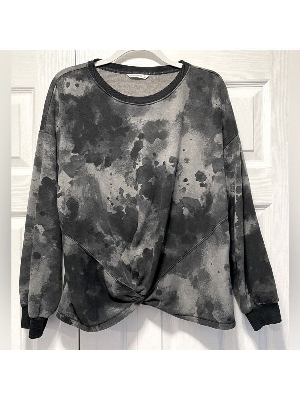 Shambhala Black Grey Tie-Dye Twist Front Pullover Sweater top XL Long Sleeves